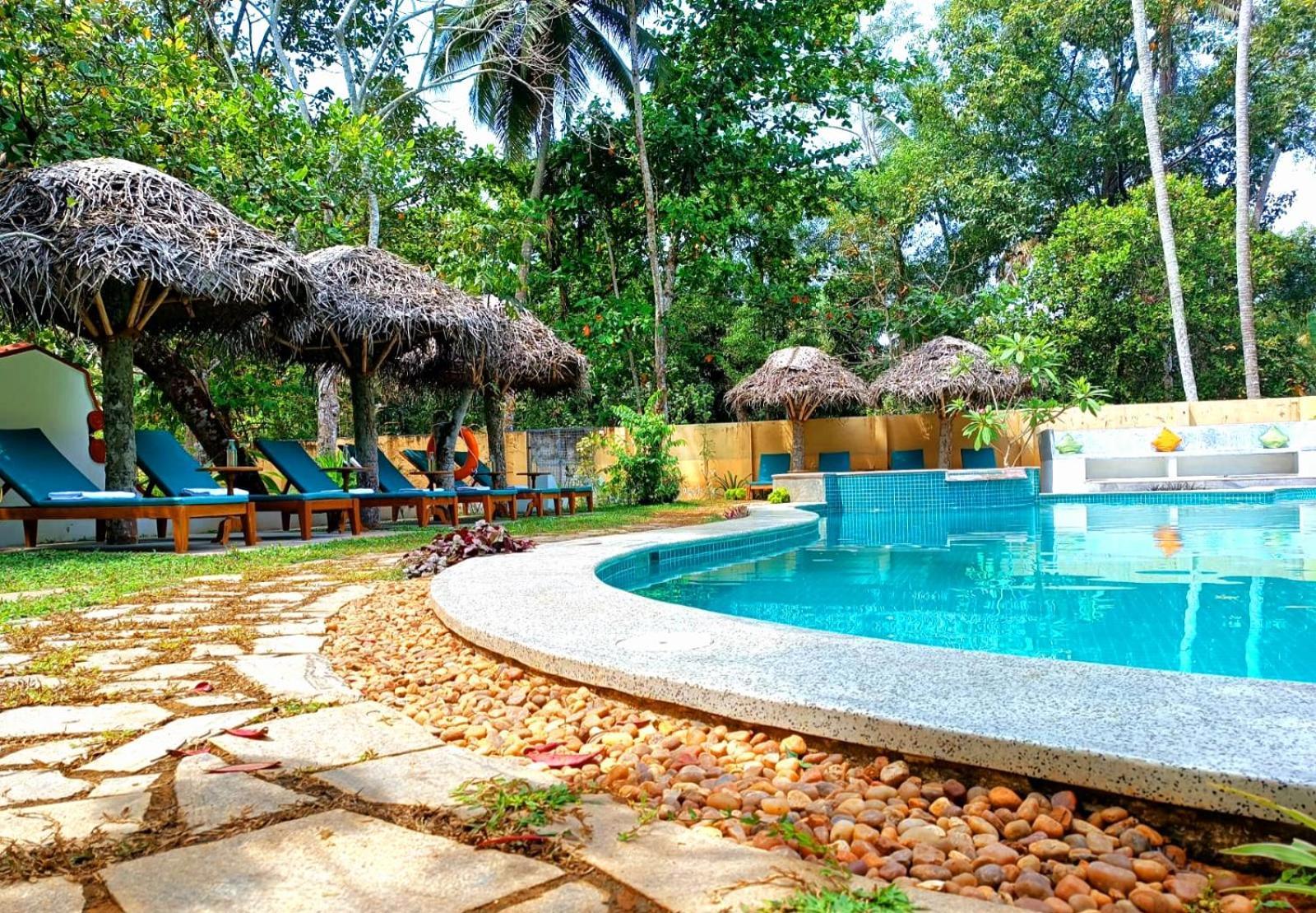 Marari Beach Bungalow Resort Alleppey 马拉利库兰 外观 照片